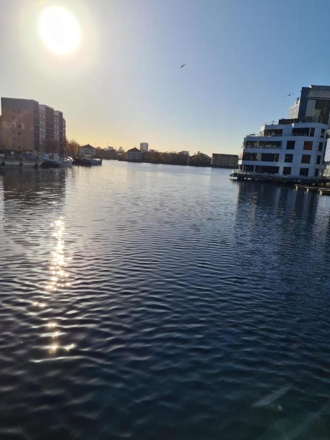 Wns Apartments Canary Wharf Londra Esterno foto